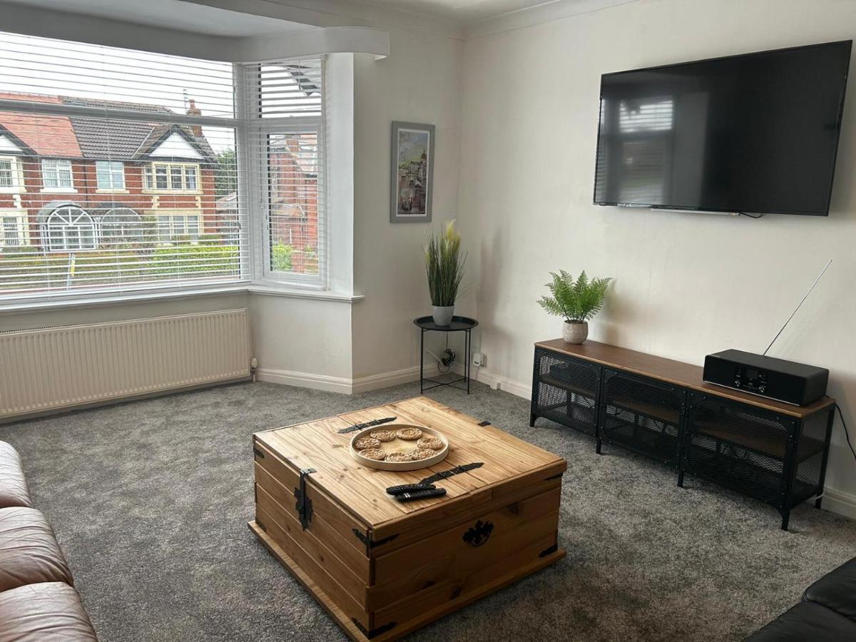 Light And Spacious Highcross Apartment Poulton-le-Fylde Exterior photo