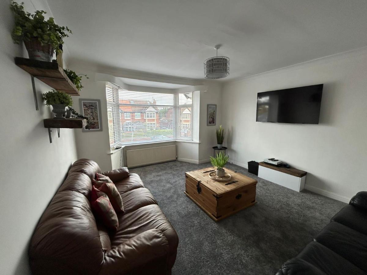 Light And Spacious Highcross Apartment Poulton-le-Fylde Exterior photo